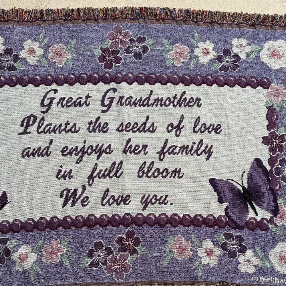 Grandmother Purple Floral Tapestry Throw Blanket 37.5” x 52”